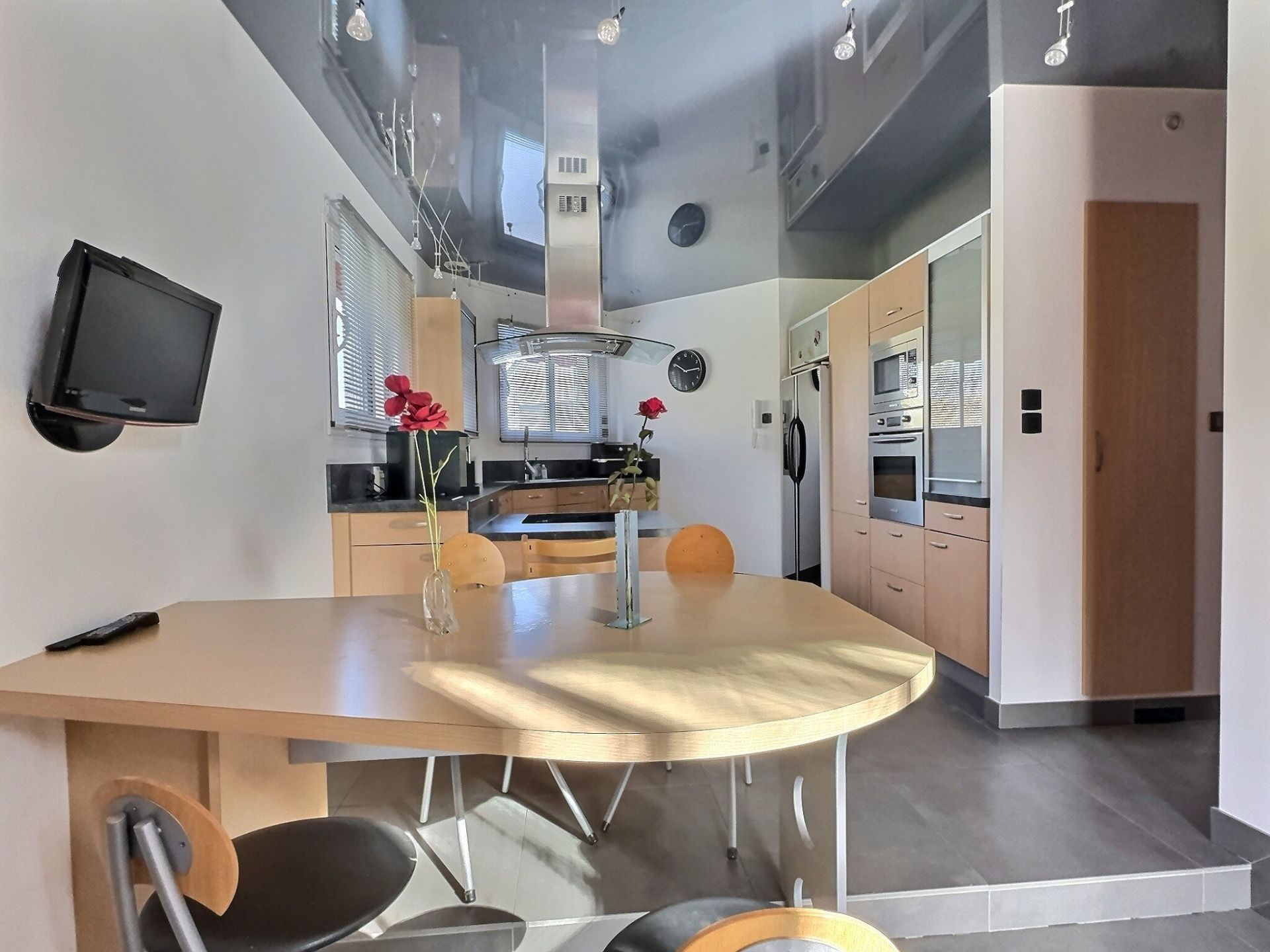 luxury house 7 Rooms for sale on LA CHAPELLE ST MESMIN (45380)