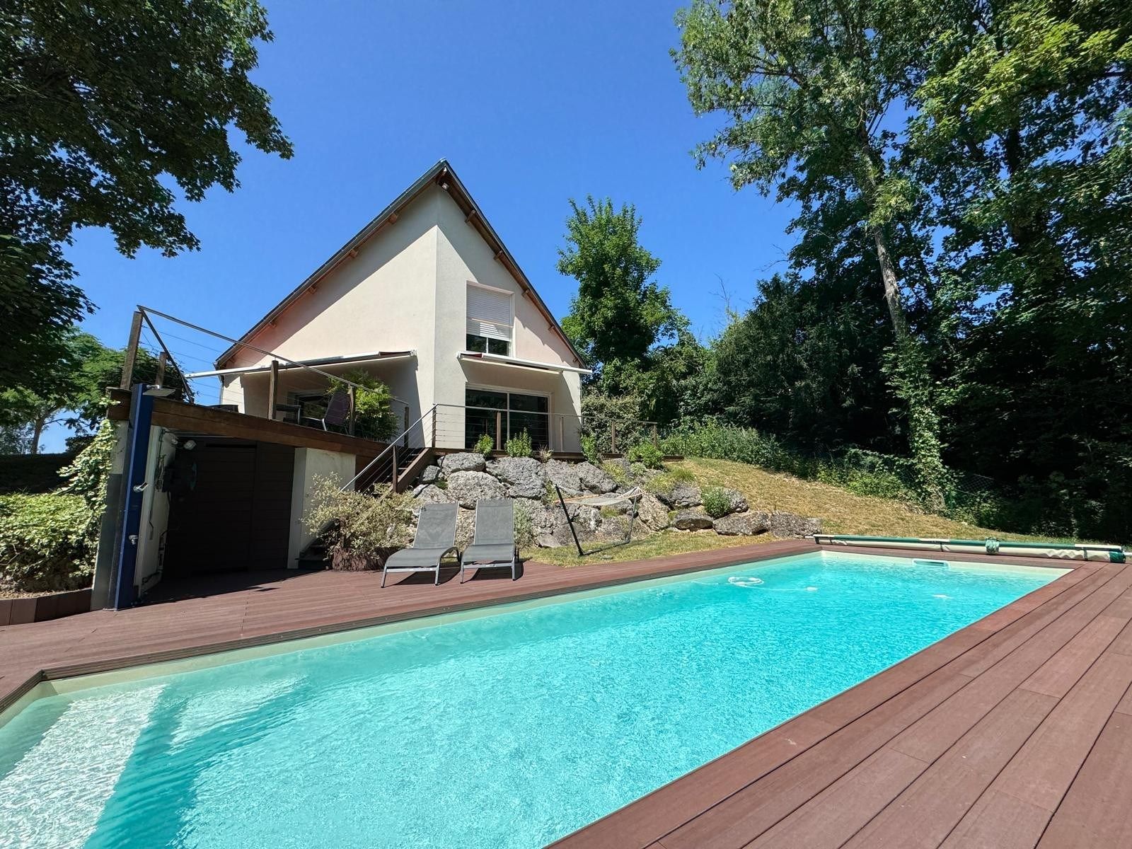 luxury house 7 Rooms for sale on LA CHAPELLE ST MESMIN (45380)