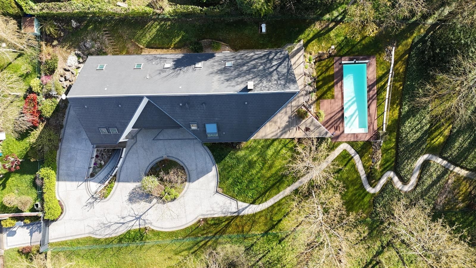 luxury house 7 Rooms for sale on LA CHAPELLE ST MESMIN (45380)