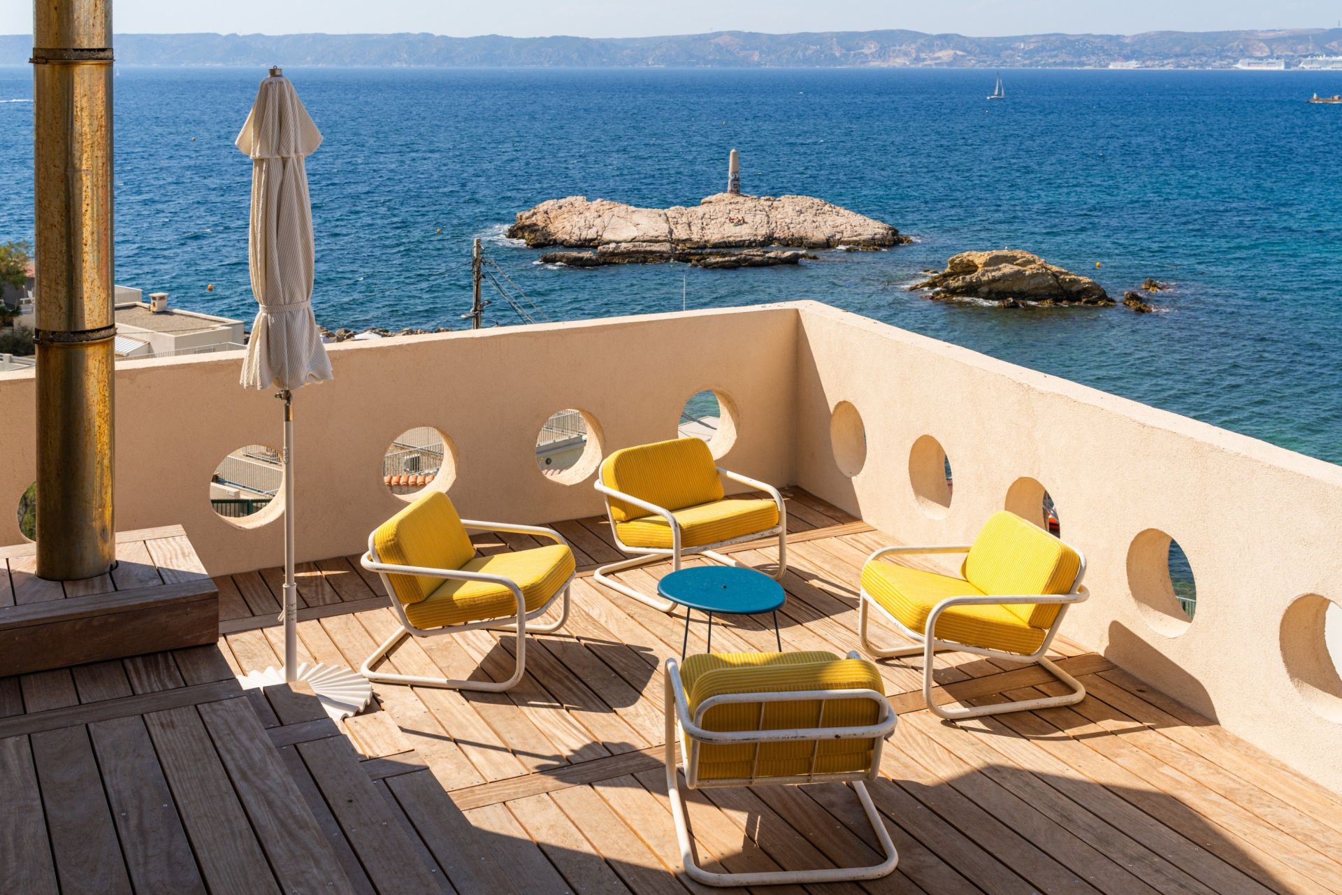 architect's house 7 Rooms for sale on MARSEILLE (13007)