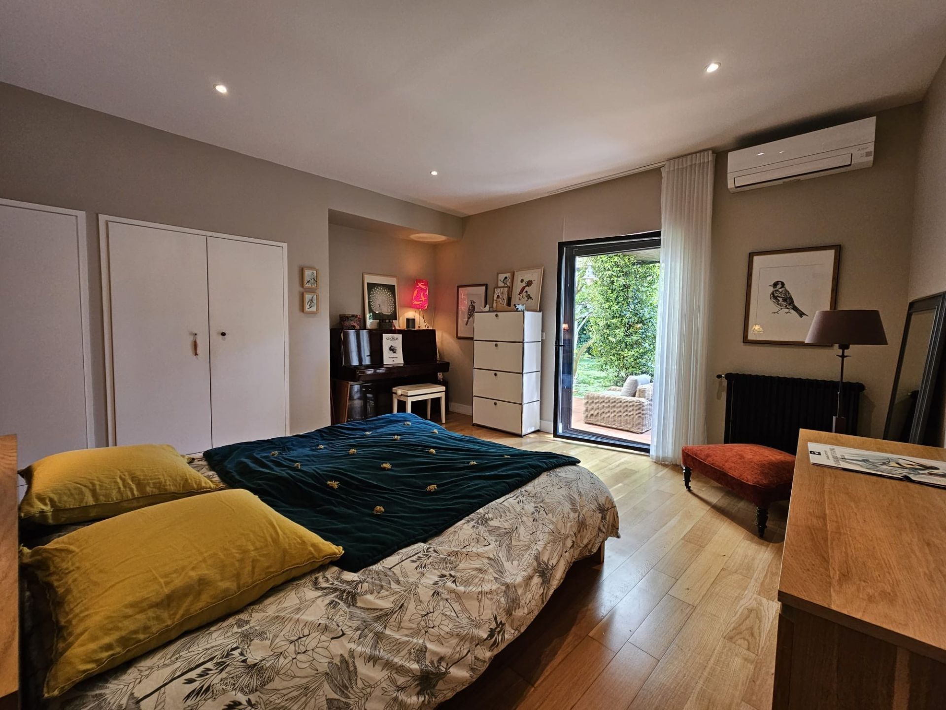 luxury house 6 Rooms for sale on PERPIGNAN (66000)