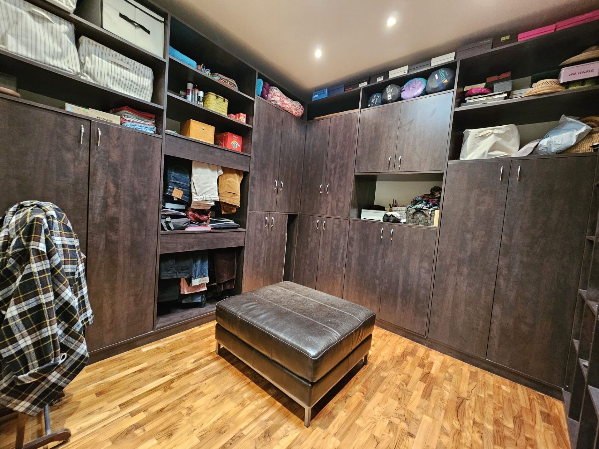 luxury house 6 Rooms for sale on PERPIGNAN (66000)
