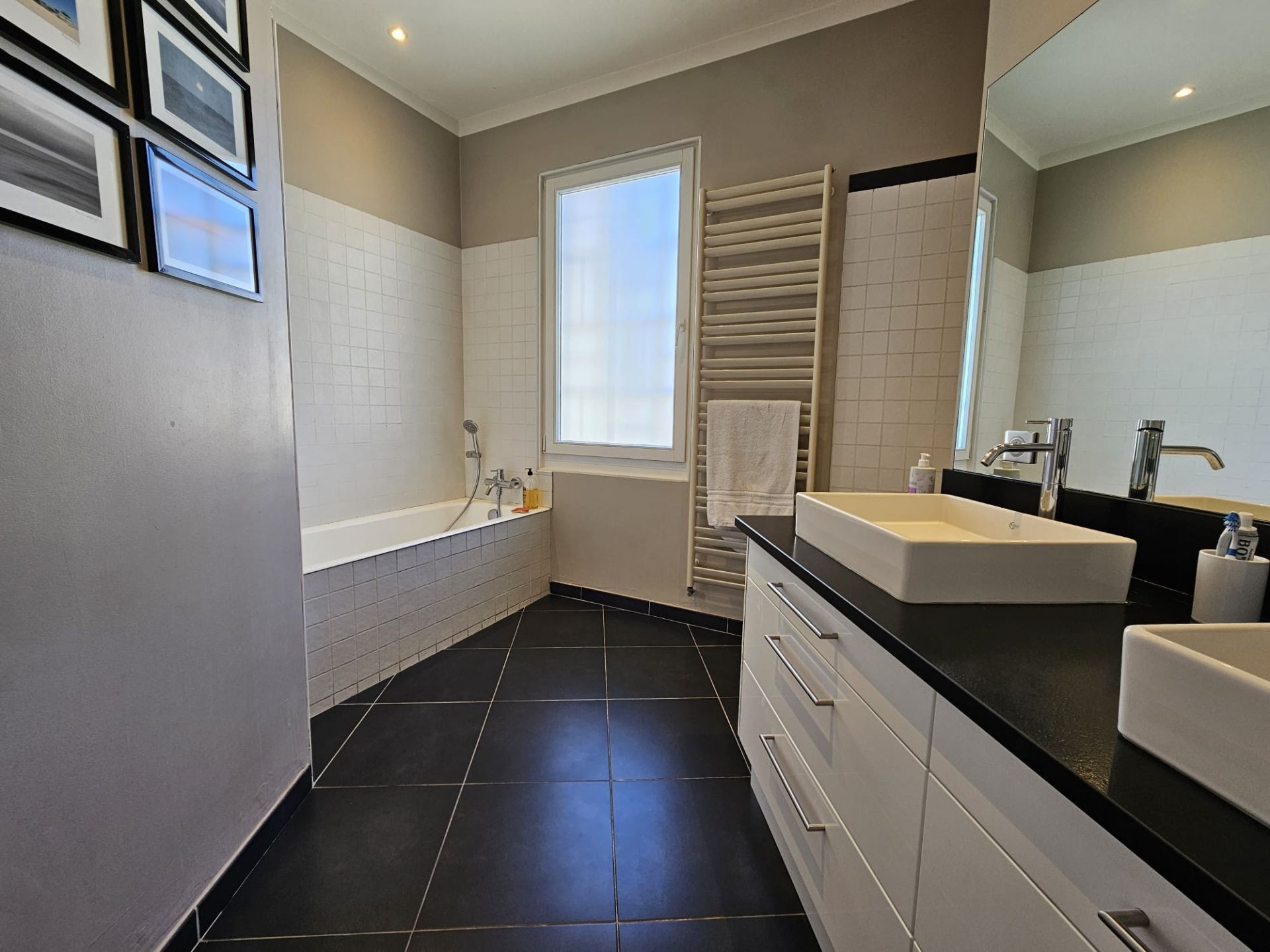 luxury house 6 Rooms for sale on PERPIGNAN (66000)
