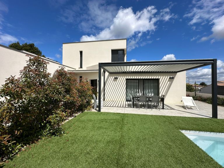 maison de luxe 5 Pièces en vente sur NARBONNE (11100)