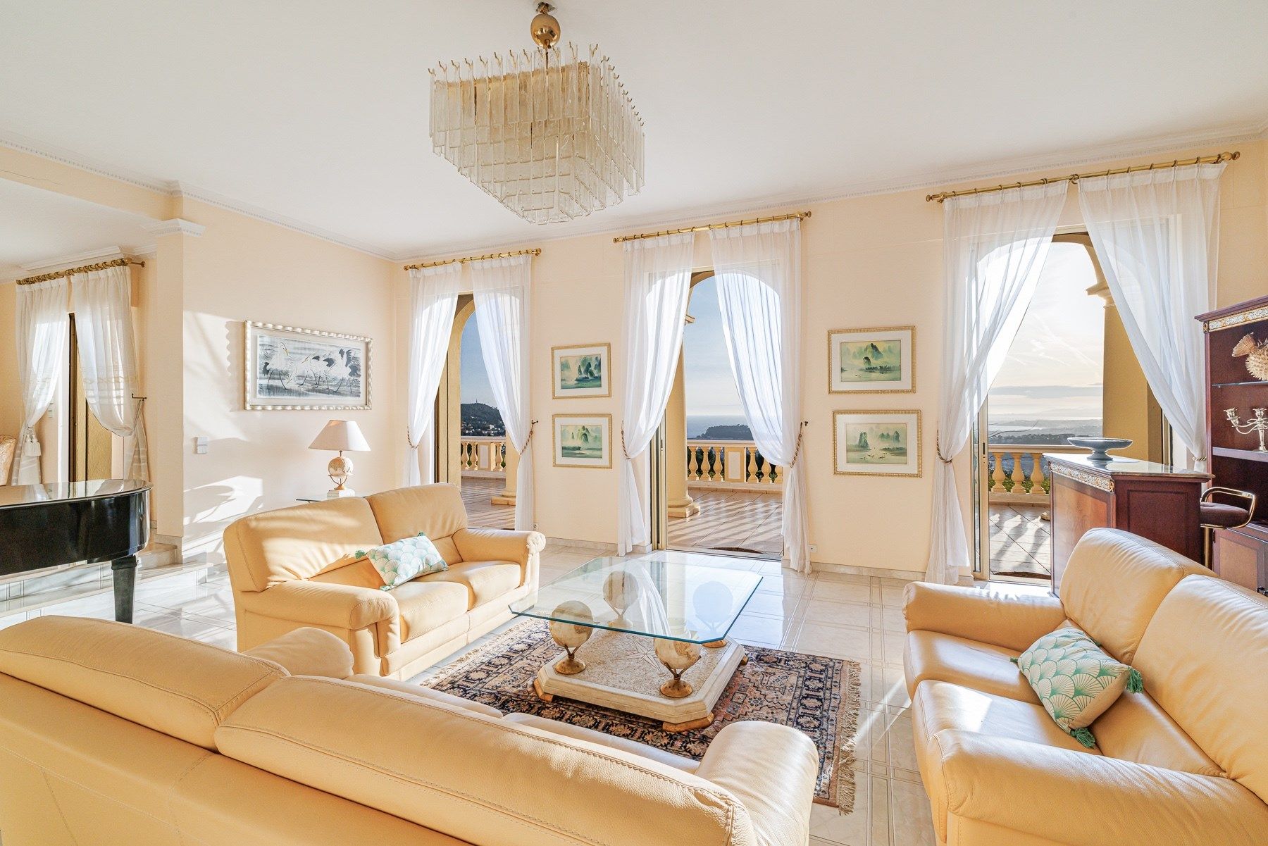 luxury villa 14 Rooms for sale on NICE (06000)