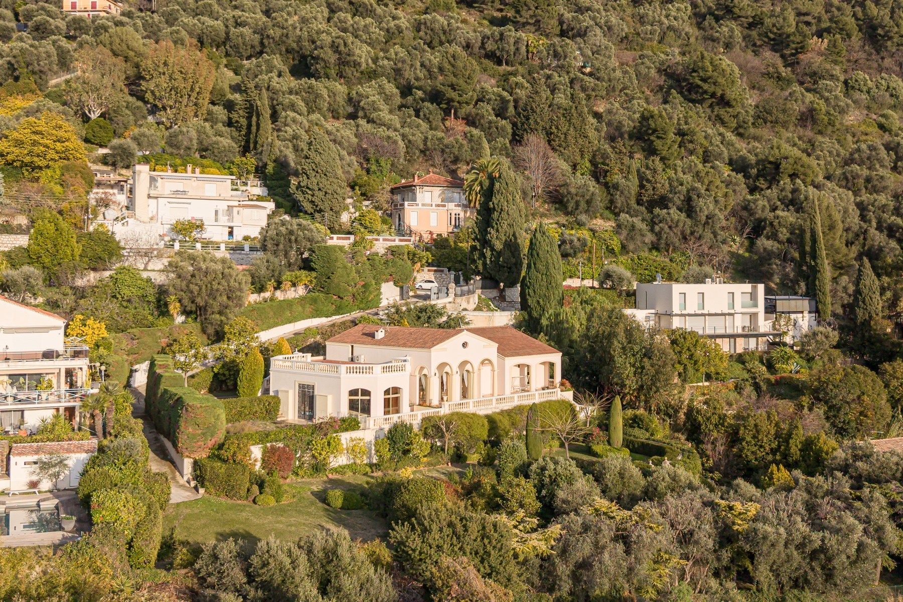 luxury villa 14 Rooms for sale on NICE (06000)