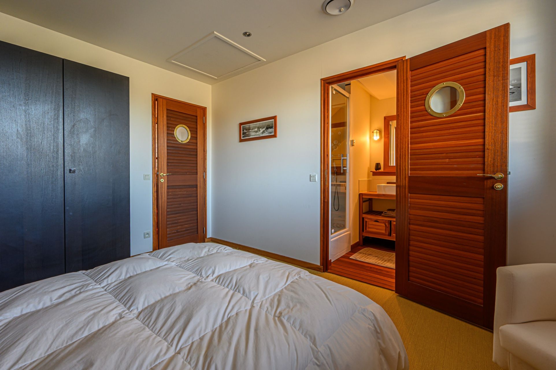 luxury house 10 Rooms for sale on LE POULIGUEN (44510)
