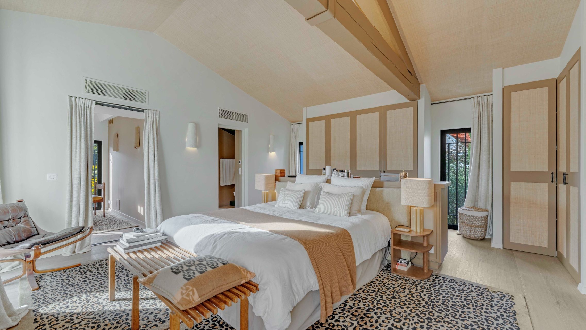 maison contemporaine 9 Pièces en vente sur ST TROPEZ (83990)