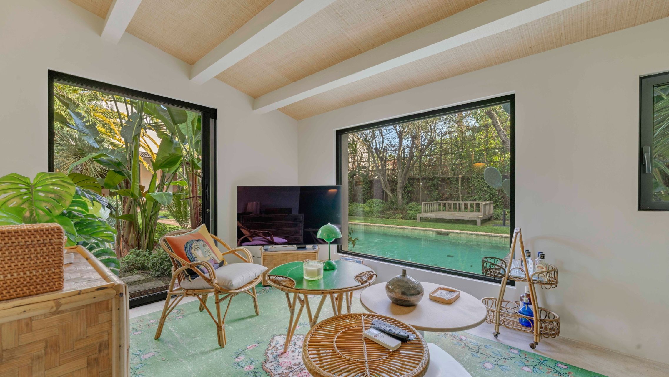 maison contemporaine 9 Pièces en vente sur ST TROPEZ (83990)