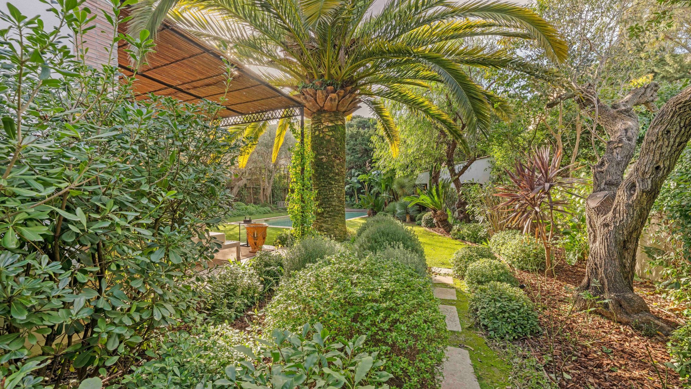 maison contemporaine 9 Pièces en vente sur ST TROPEZ (83990)