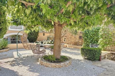 Sale Luxury house Uzès 7&nbsp;Rooms 180&nbsp;m²