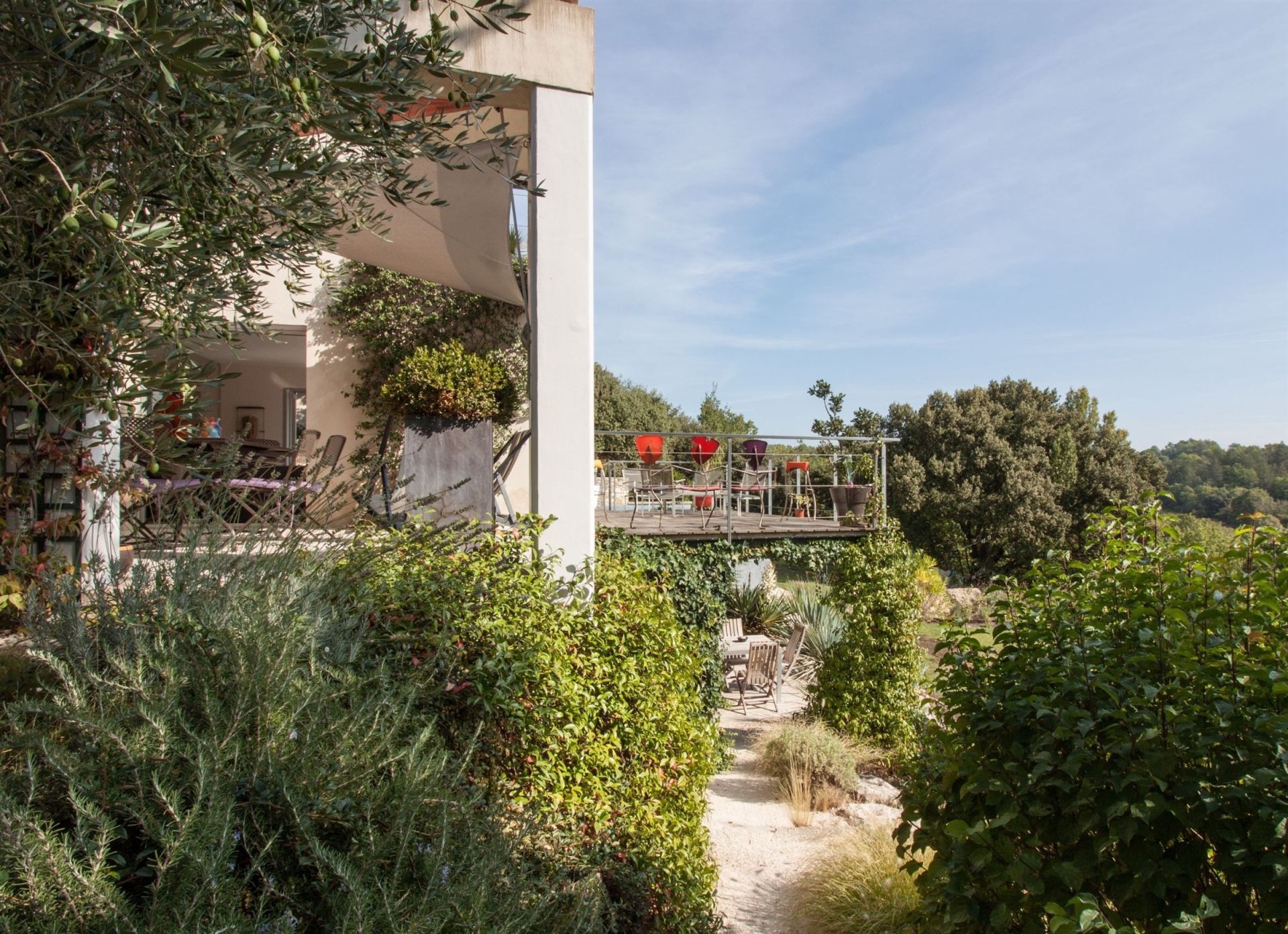 luxury villa 10 Rooms for sale on UZES (30700)