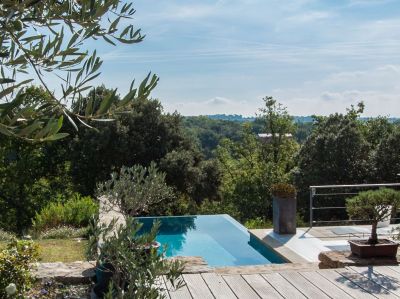 Sale Luxury villa Uzès 10&nbsp;Rooms 300&nbsp;m²