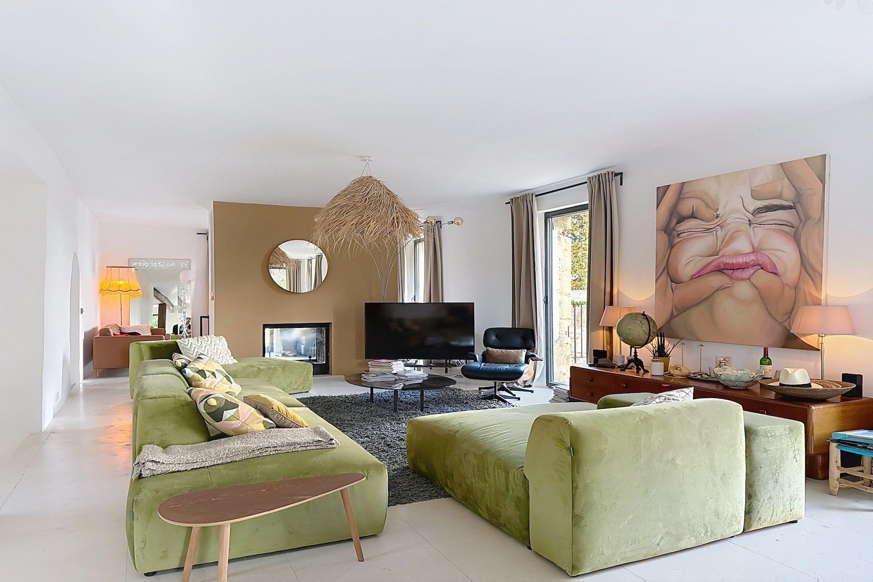 luxury house 10 Rooms for sale on UZES (30700)