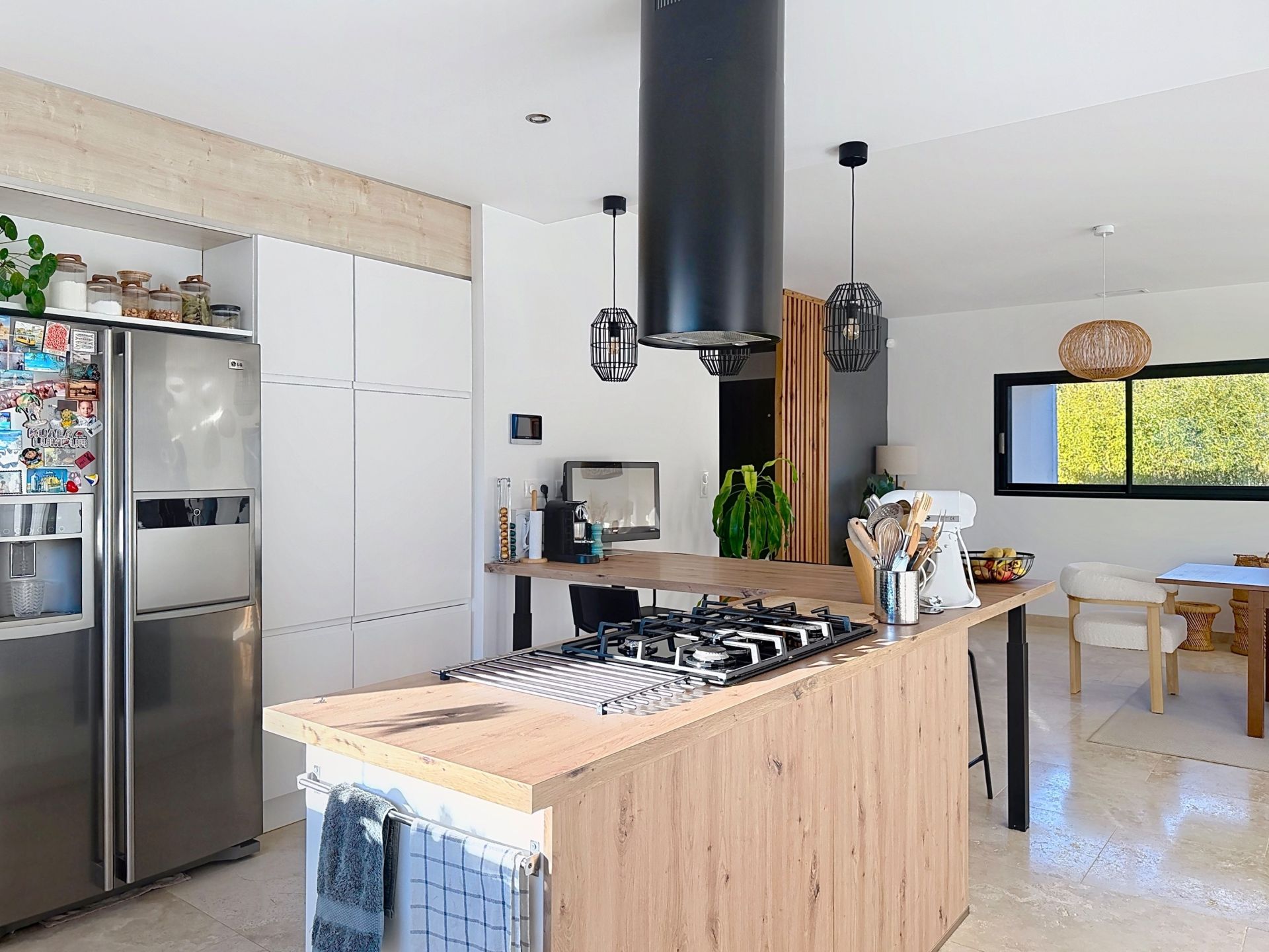 luxury house 5 Rooms for sale on UZES (30700)