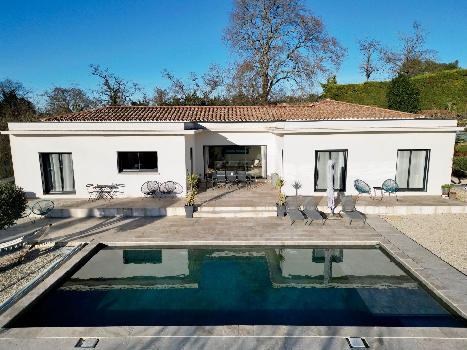 luxury house 5 Rooms for sale on UZES (30700)