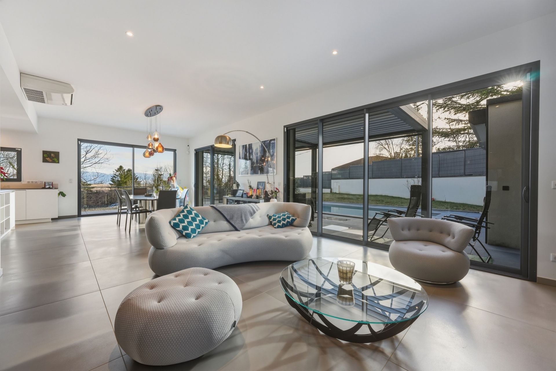 maison de luxe 6 Pièces en vente sur THOIRY (01710)