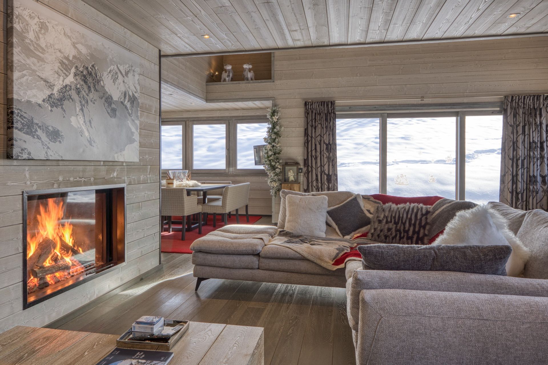 luxury chalet 7 Rooms for seasonal rent on MEGEVE (74120)