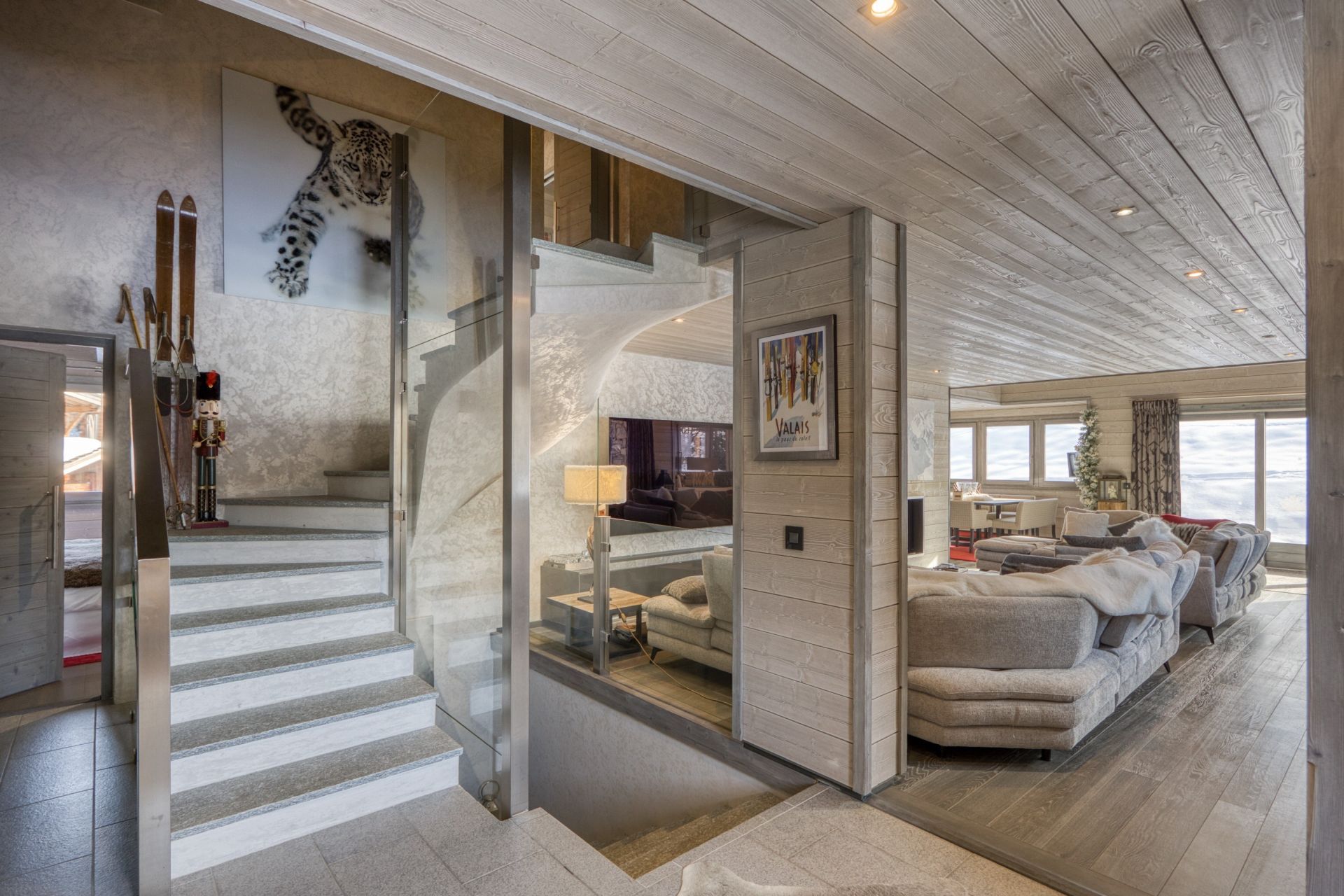 luxury chalet 7 Rooms for seasonal rent on MEGEVE (74120)