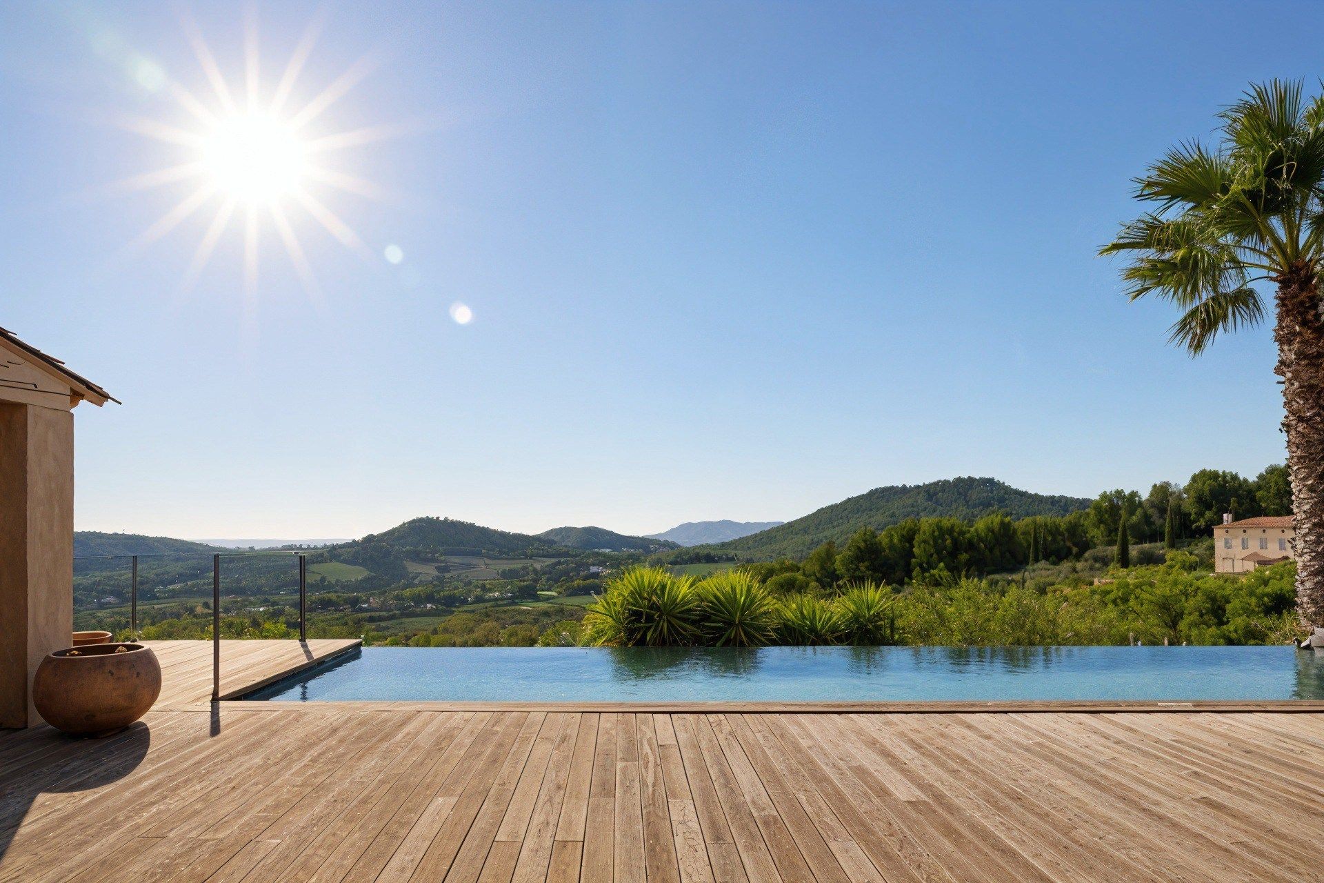 maison de luxe 8 Pièces en vente sur ST CYR SUR MER (83270)