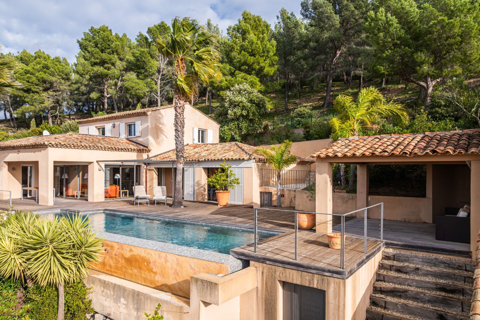 maison de luxe 8 Pièces en vente sur ST CYR SUR MER (83270)
