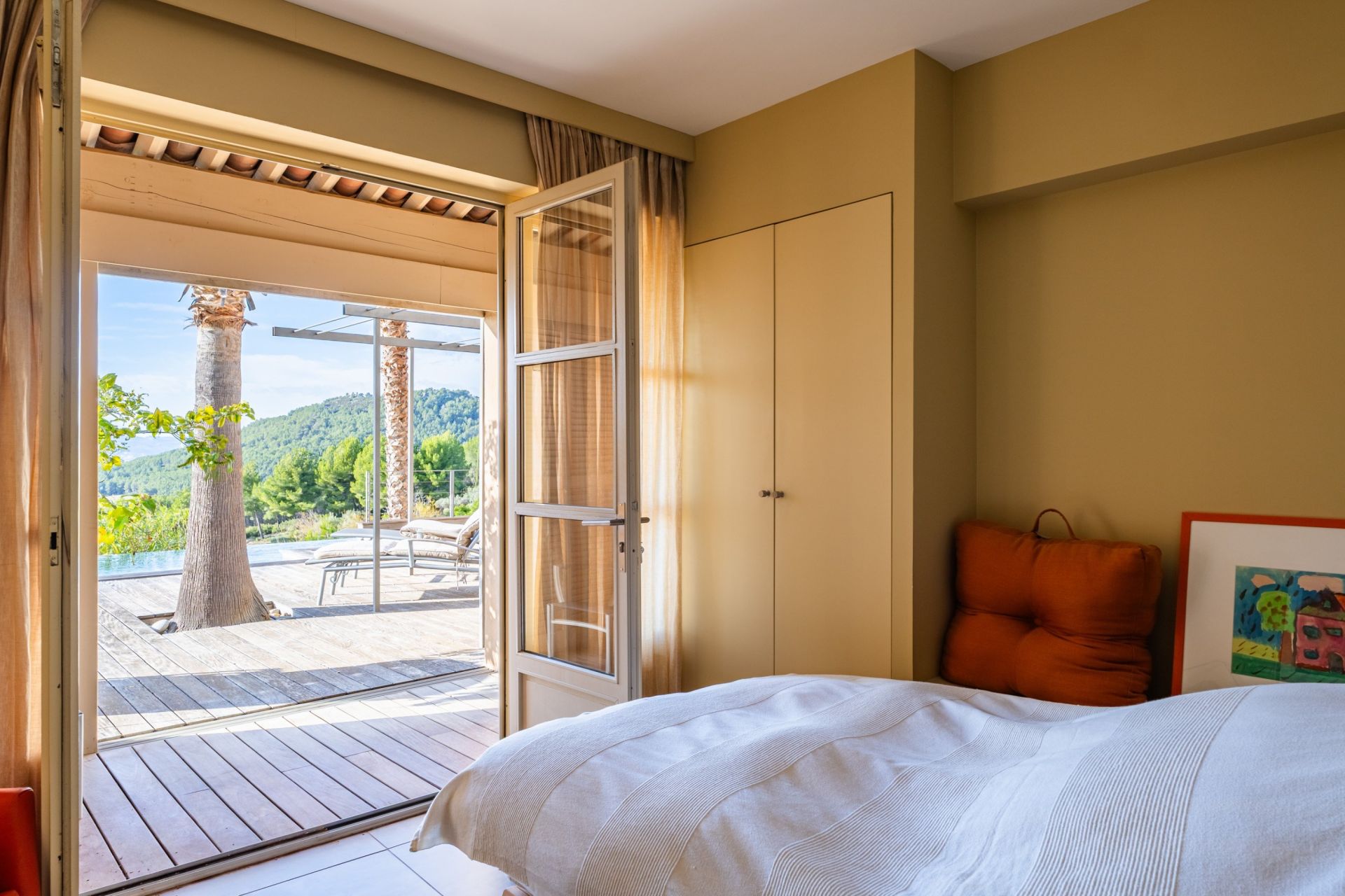 maison de luxe 8 Pièces en vente sur ST CYR SUR MER (83270)