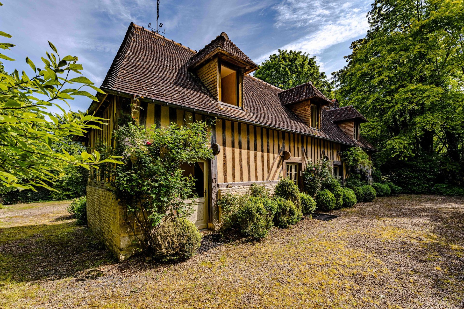 maison de luxe 40 Pièces en vente sur PONT L EVEQUE (14130)