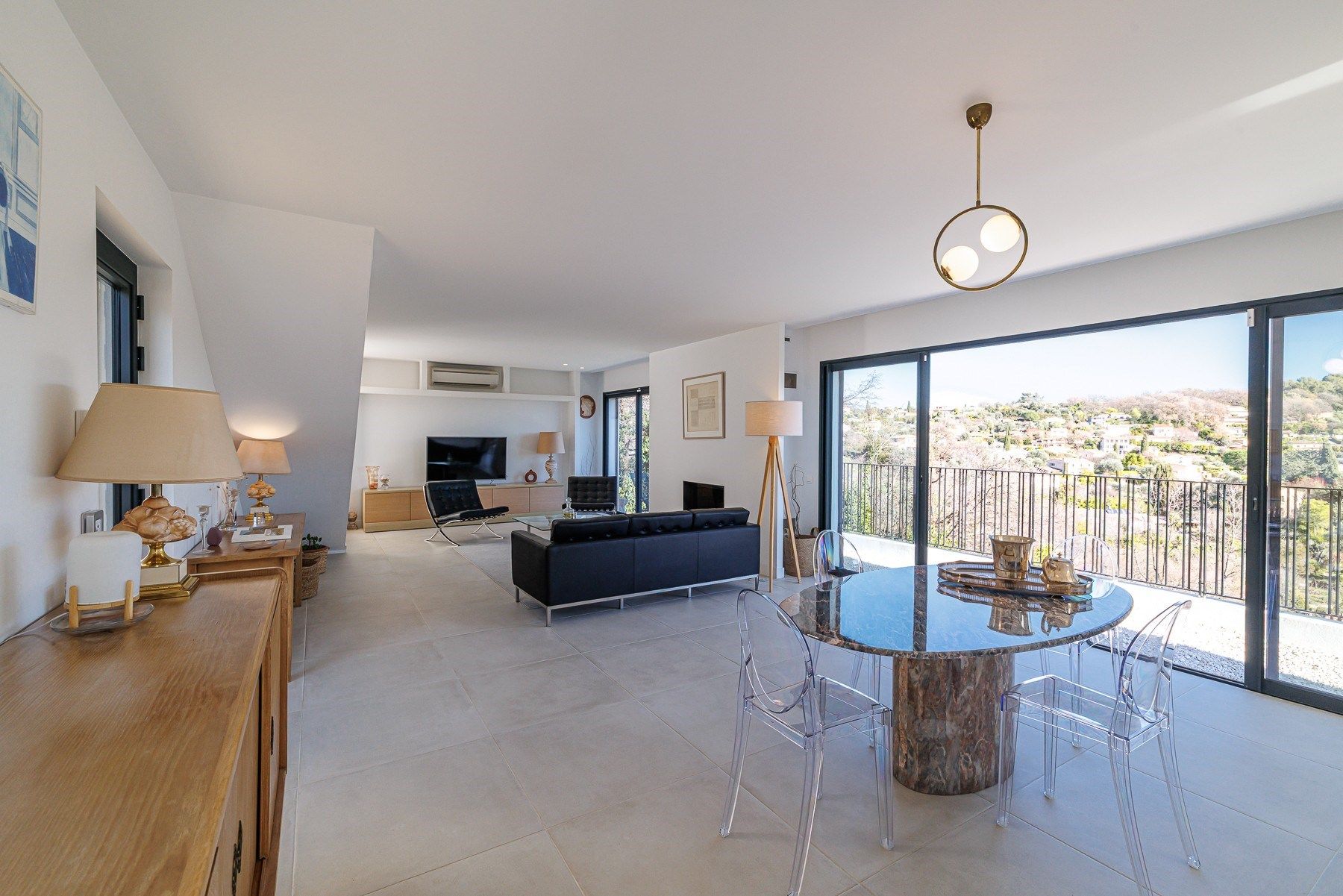 maison contemporaine 6 Pièces en vente sur VENCE (06140)