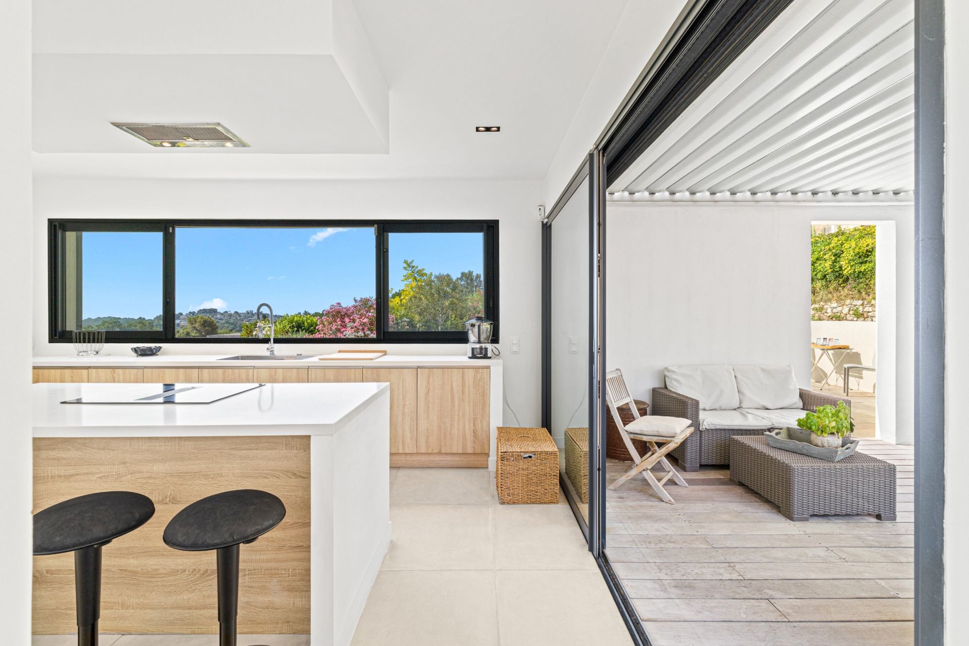 maison contemporaine 6 Pièces en vente sur VENCE (06140)