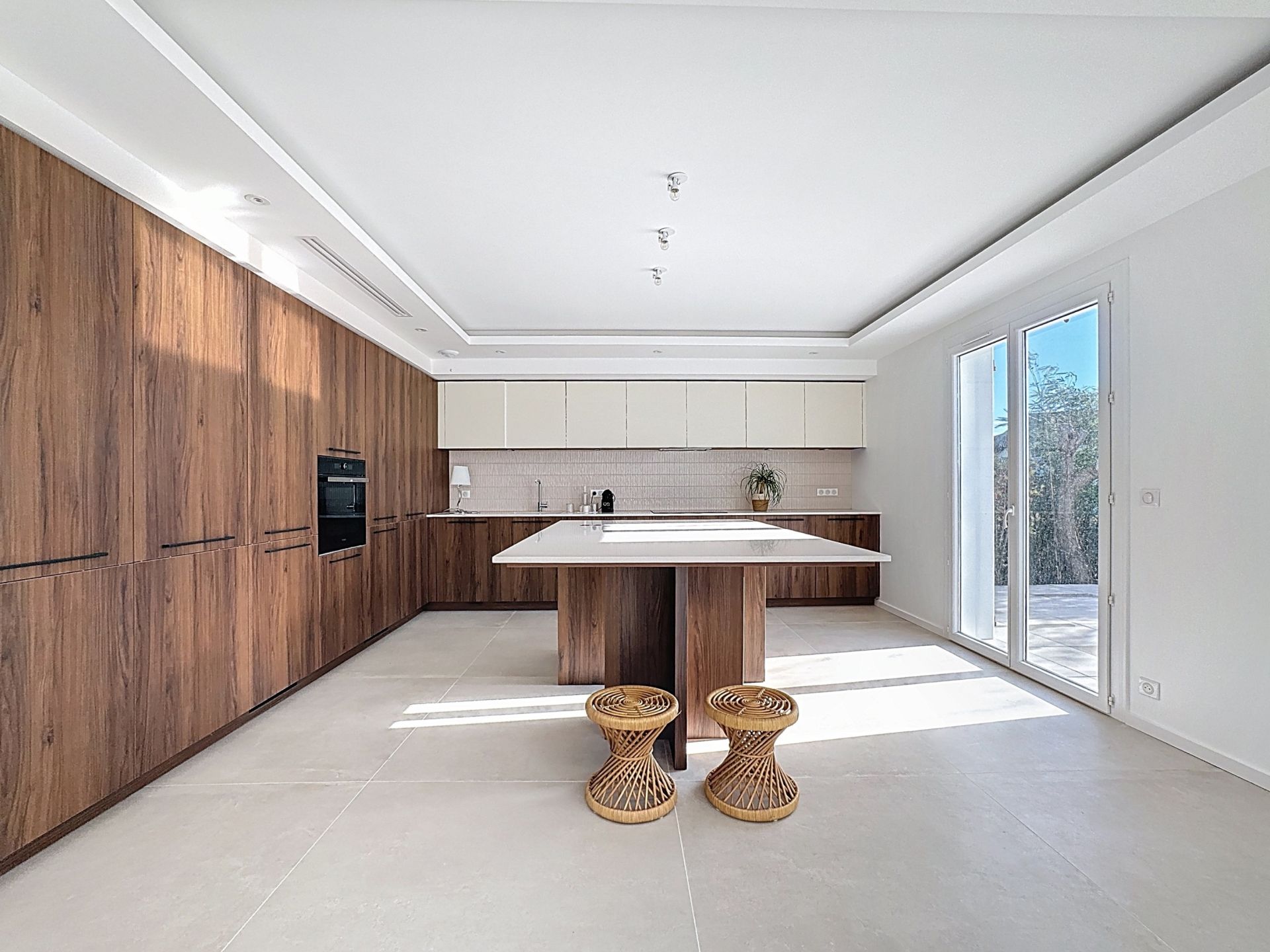 luxury house 7 Rooms for sale on BIDART (64210)