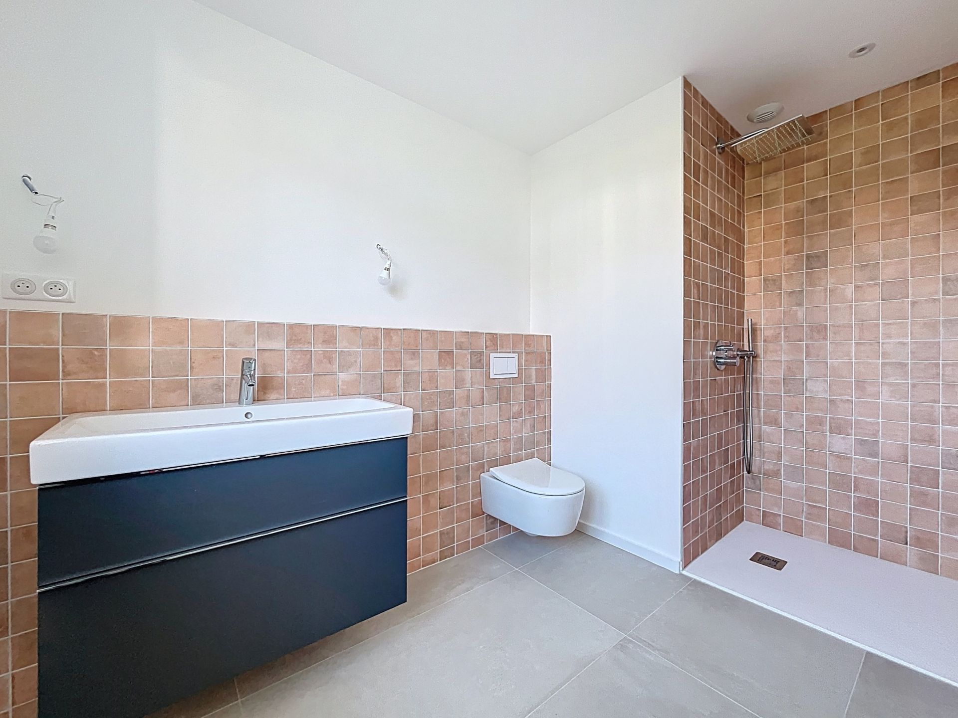 luxury house 7 Rooms for sale on BIDART (64210)