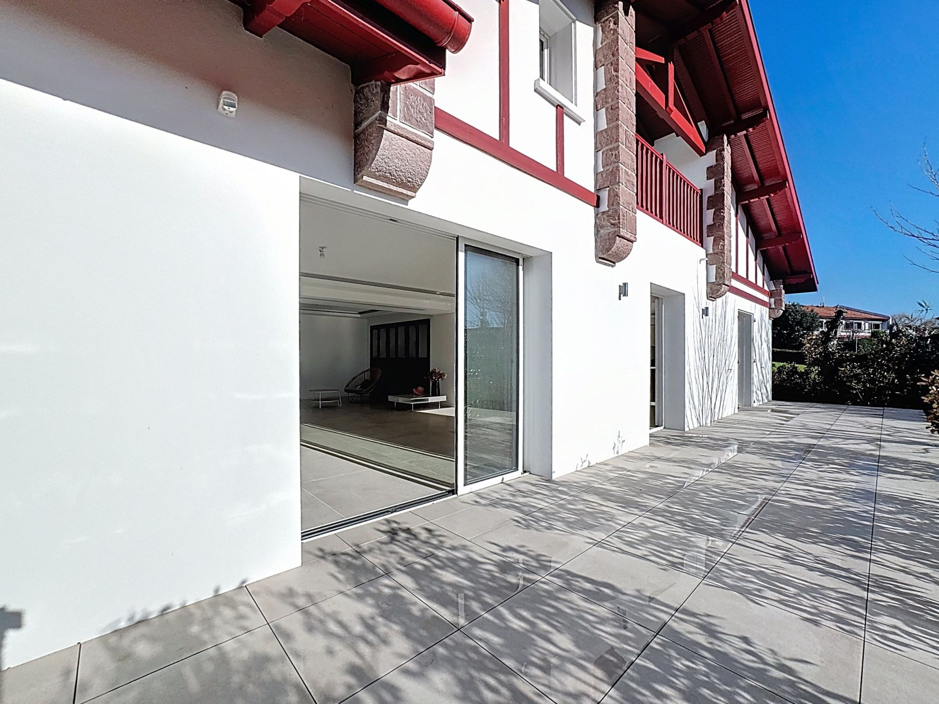 luxury house 7 Rooms for sale on BIDART (64210)