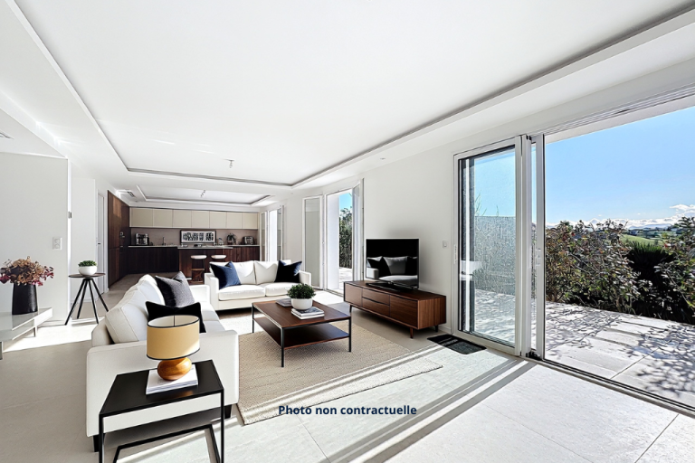 luxury house 7 Rooms for sale on BIDART (64210)