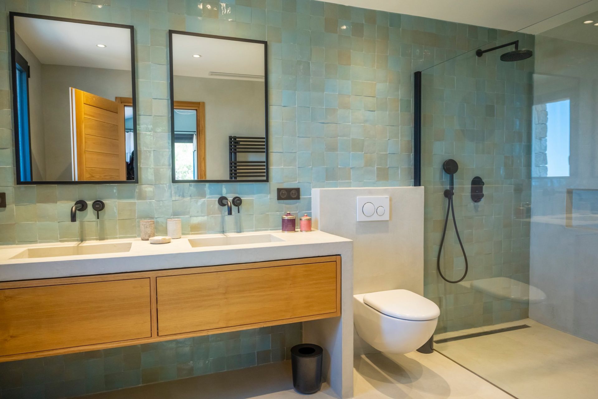 villa de luxe 5 Pièces en location saisonnière sur STE LUCIE DE PORTO VECCHIO (20144)