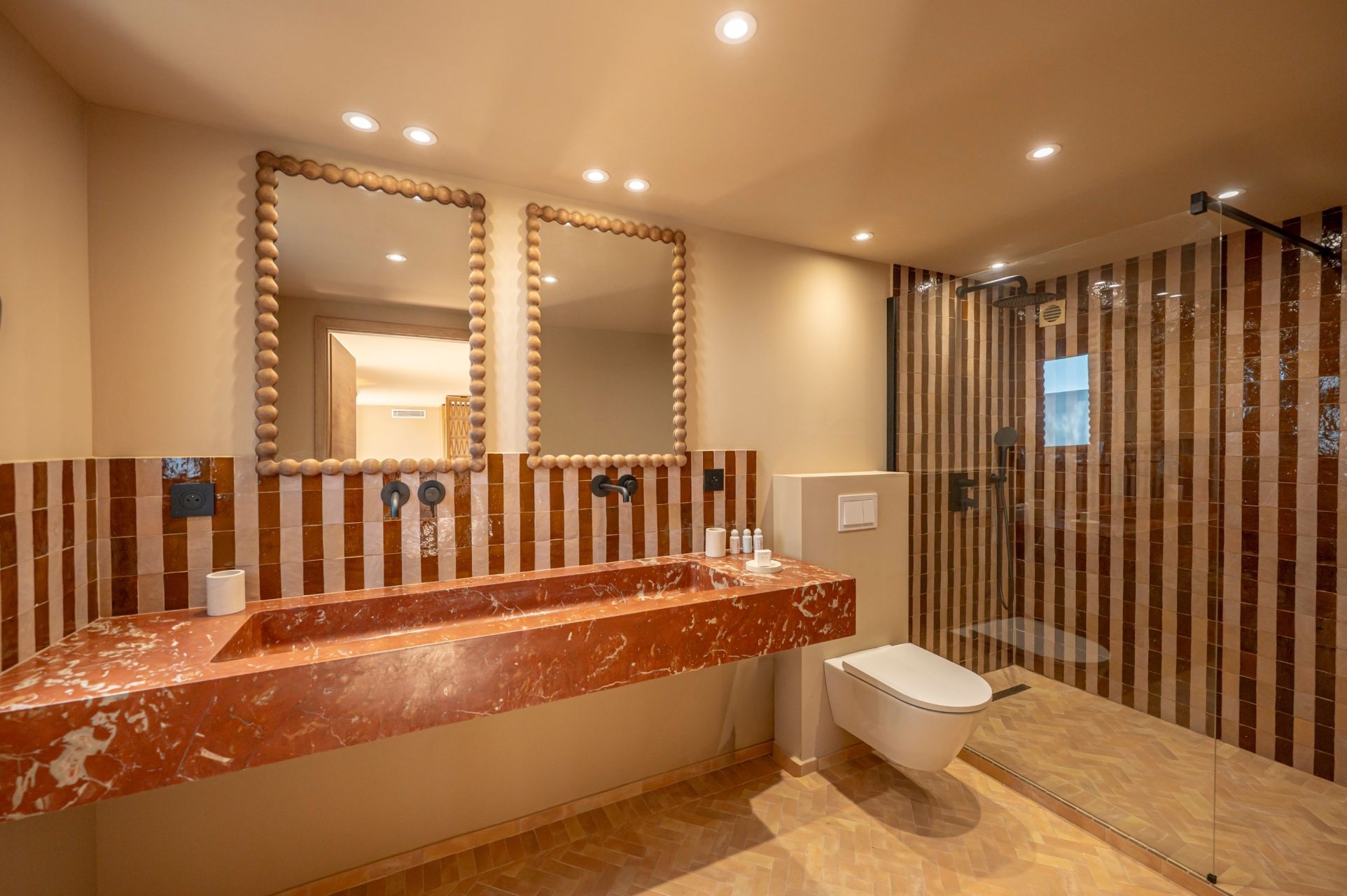 villa de luxe 5 Pièces en location saisonnière sur STE LUCIE DE PORTO VECCHIO (20144)