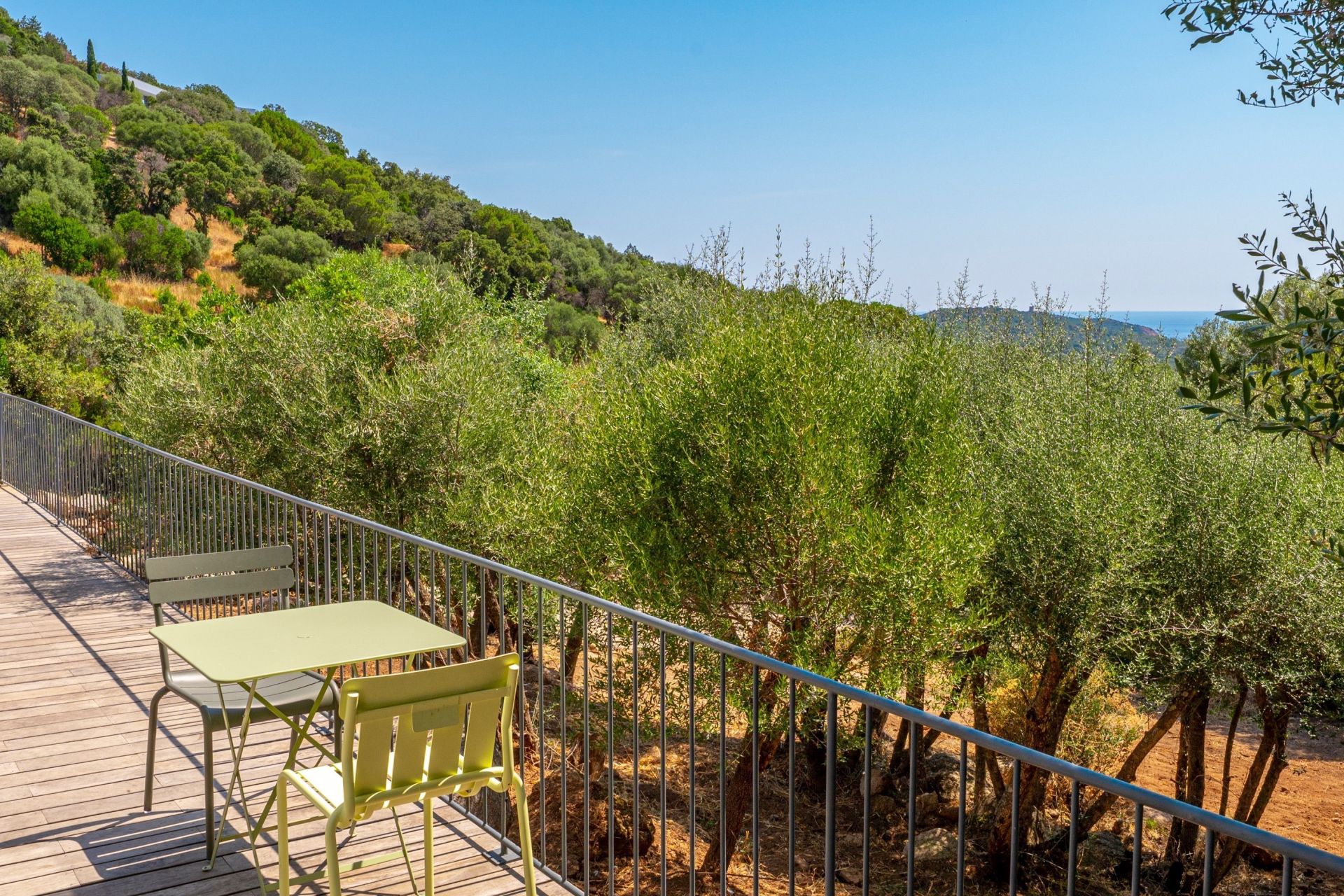 villa de luxe 5 Pièces en location saisonnière sur STE LUCIE DE PORTO VECCHIO (20144)