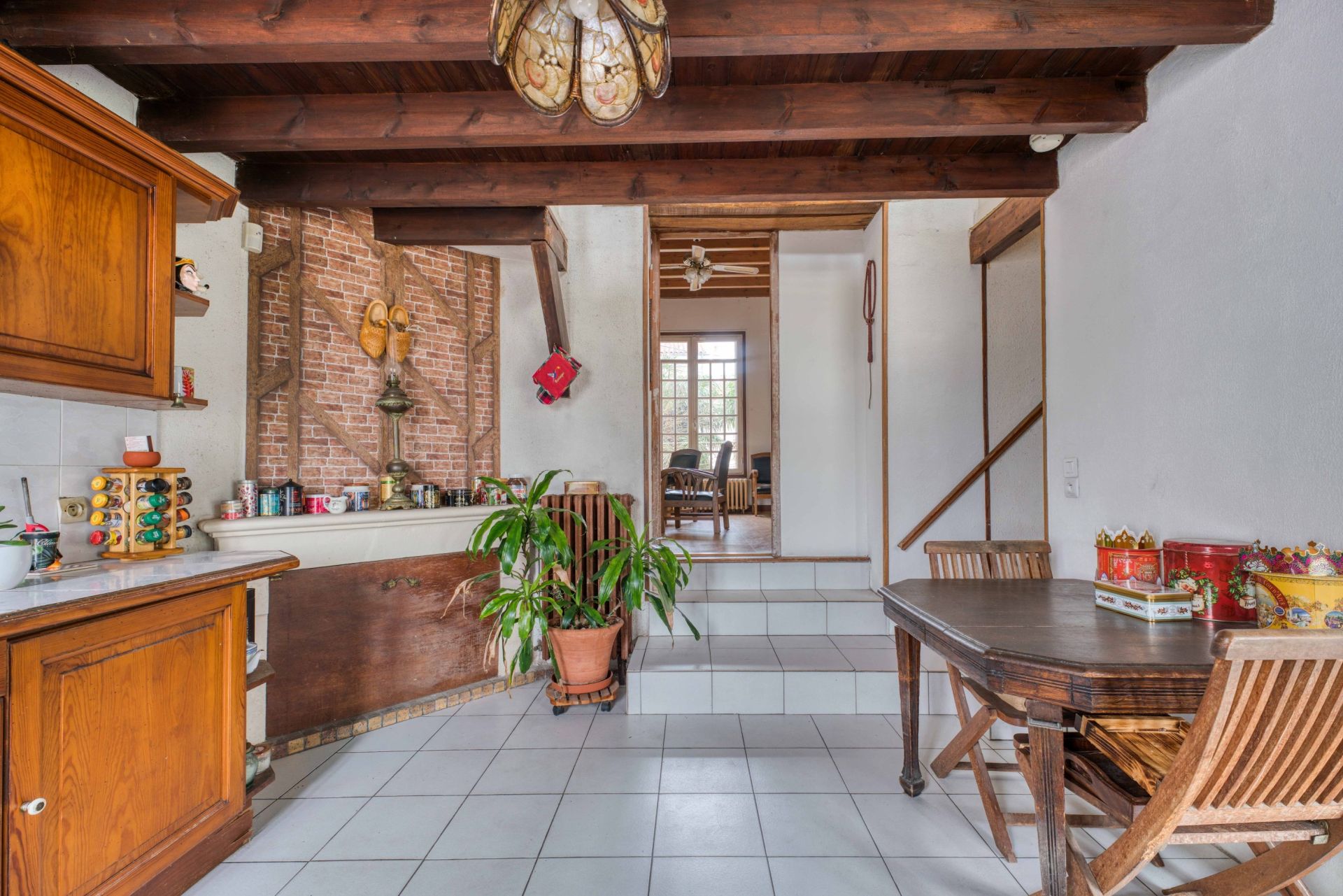 luxury house 9 Rooms for sale on ST GEORGES DE DIDONNE (17110)