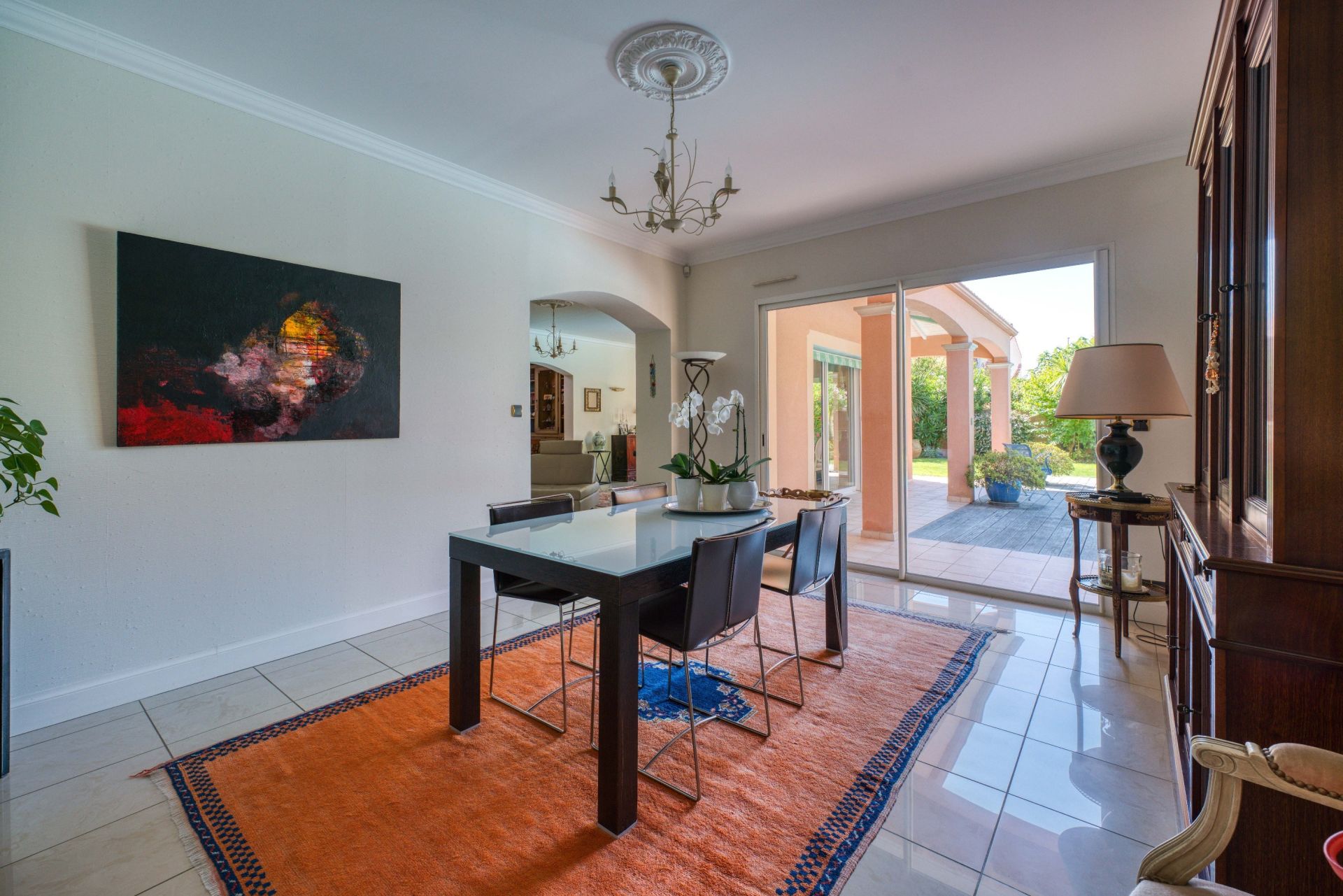 luxury house 8 Rooms for sale on LAGORD (17140)