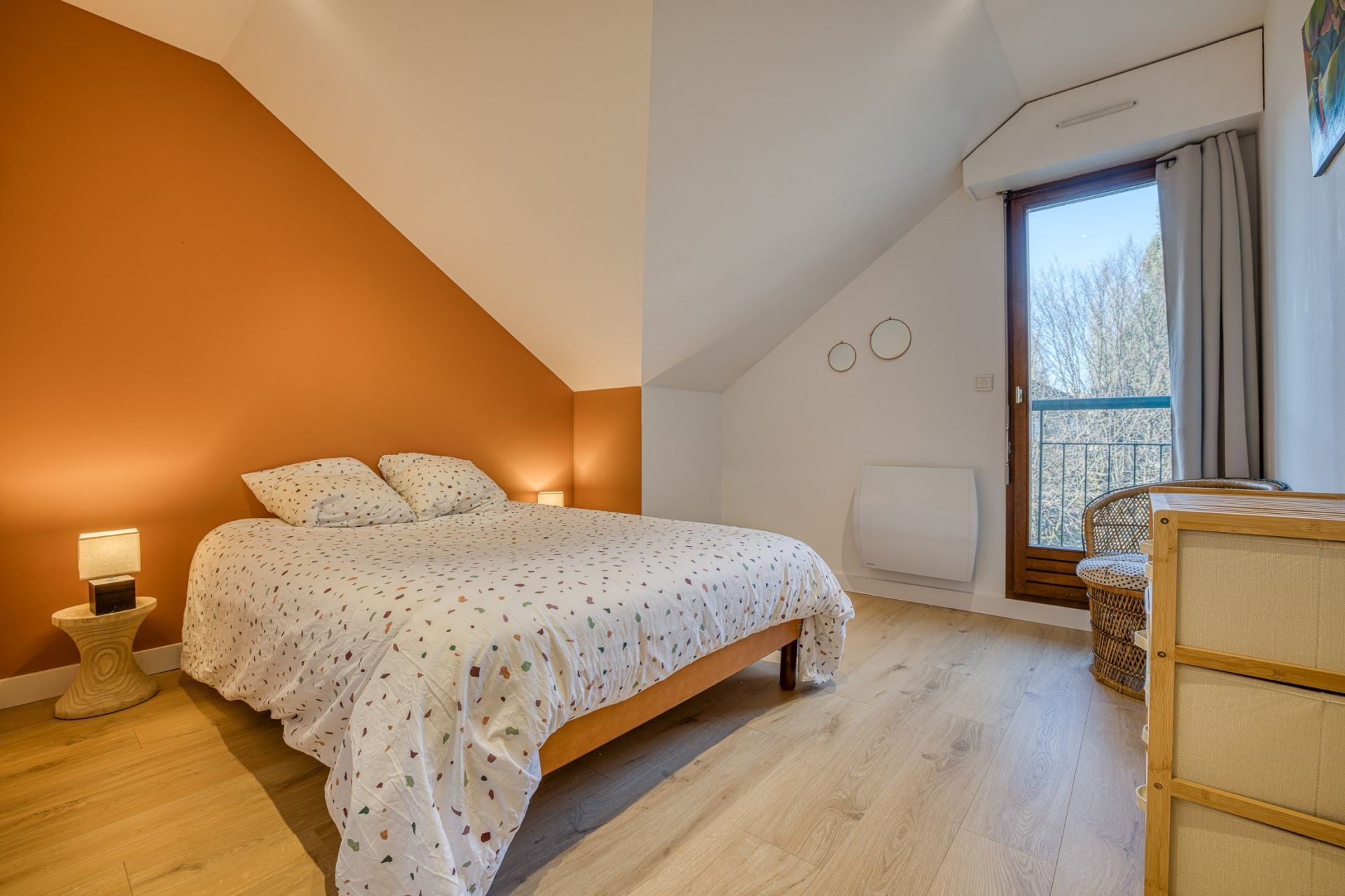 luxury apartment 5 Rooms for sale on ANNECY LE VIEUX (74940)