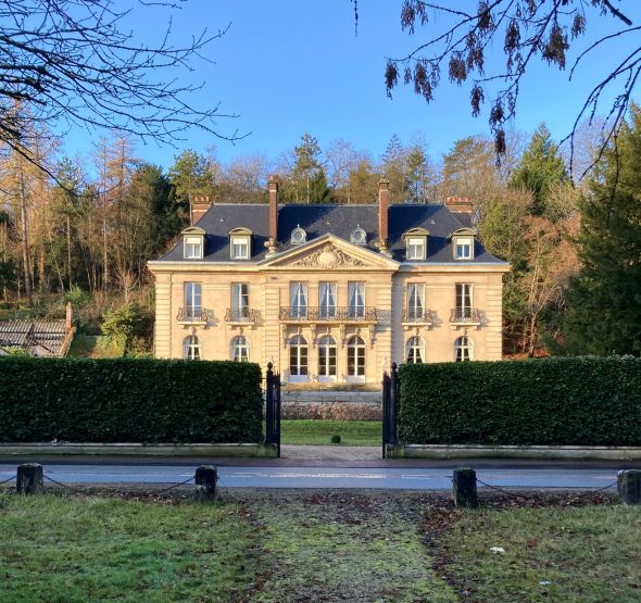 Sale Castle Saint-Pierre-du-Vauvray 18&nbsp;Rooms 900&nbsp;m²
