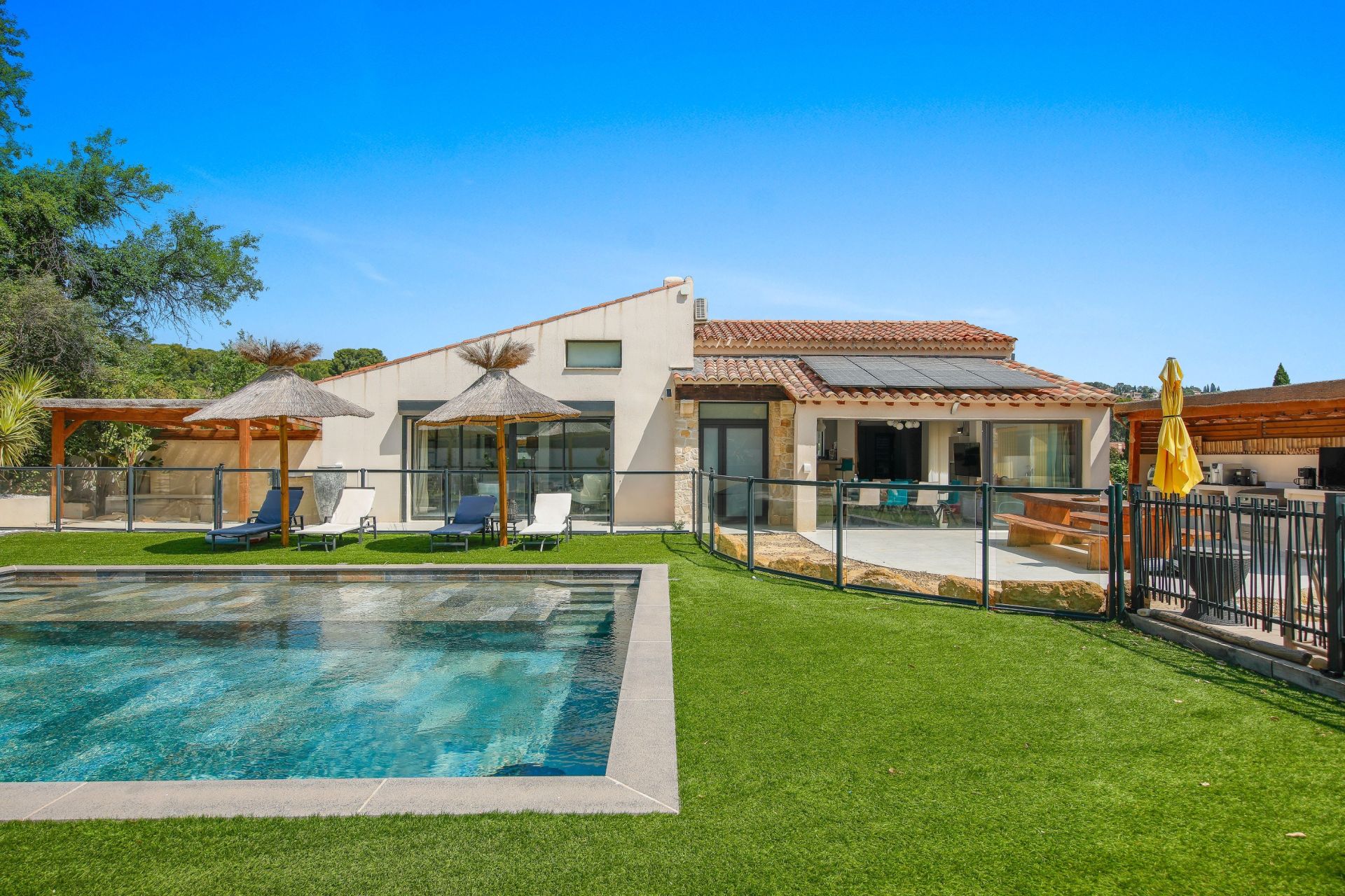 maison de luxe 7 Pièces en vente sur LA CADIERE D AZUR (83740)