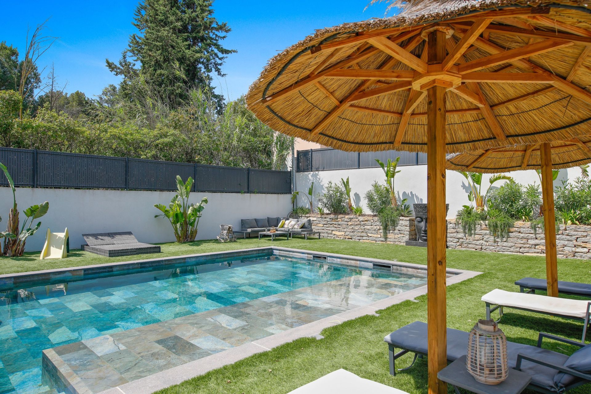 maison de luxe 7 Pièces en vente sur LA CADIERE D AZUR (83740)