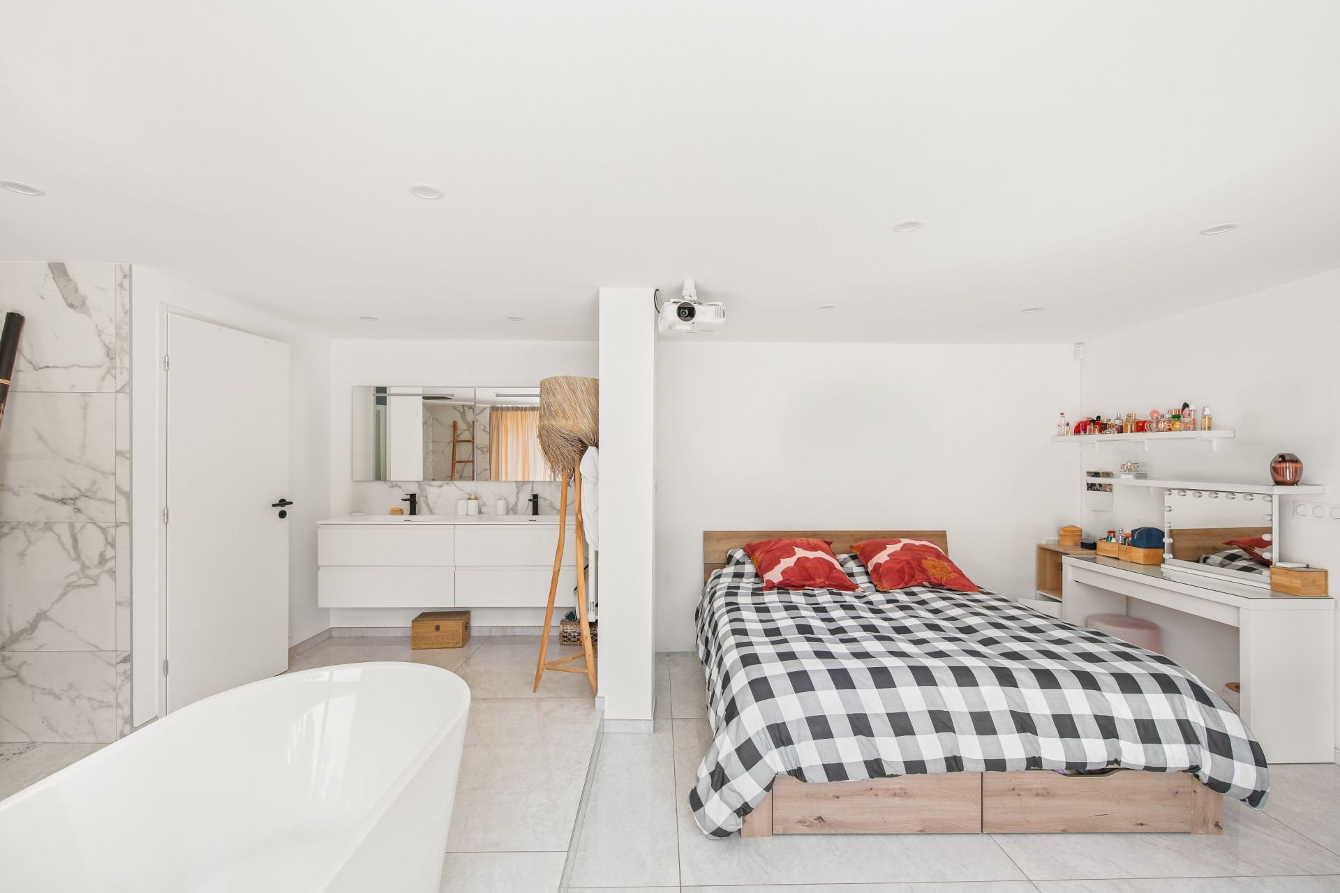 maison de luxe 7 Pièces en vente sur LA CADIERE D AZUR (83740)