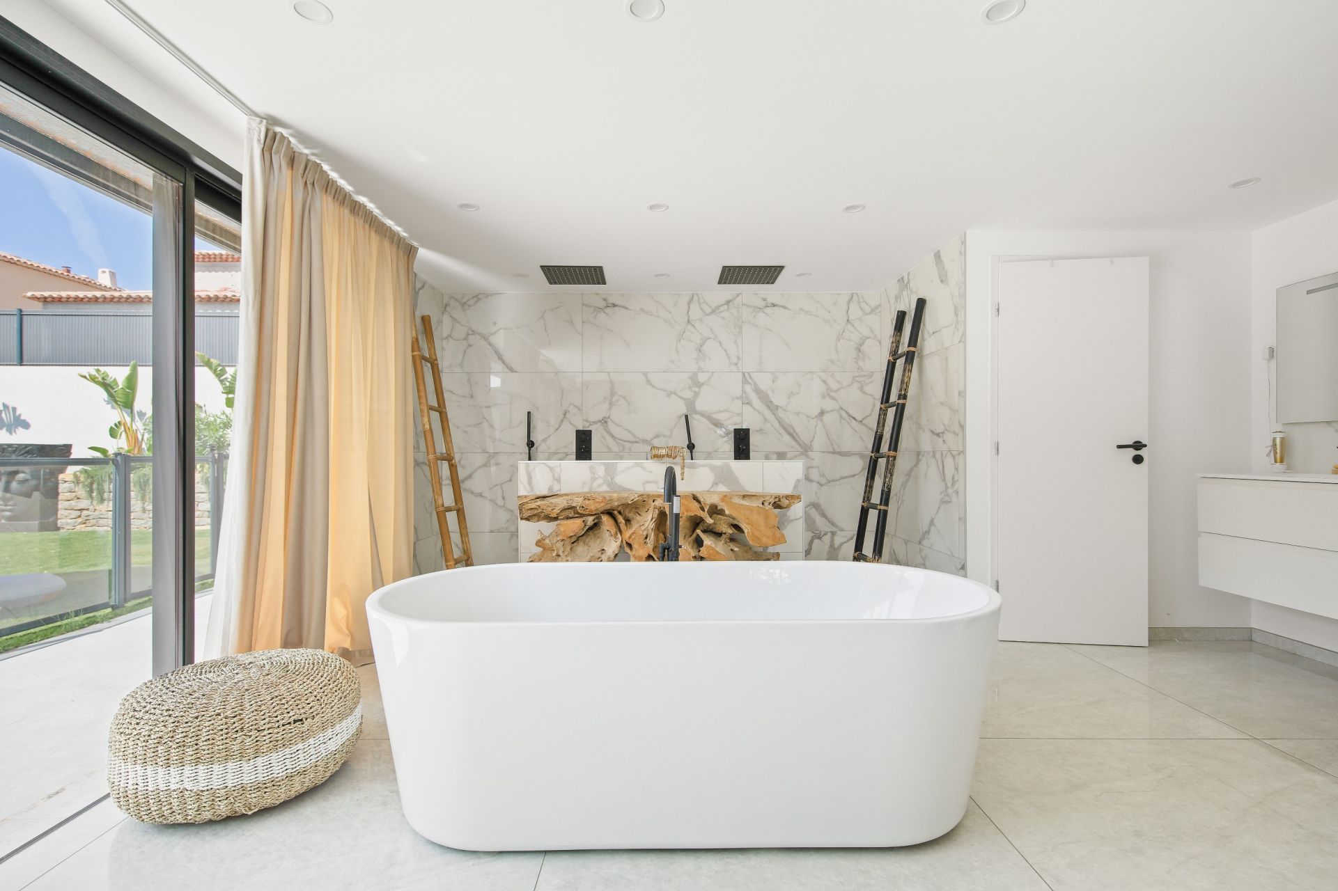 maison de luxe 7 Pièces en vente sur LA CADIERE D AZUR (83740)