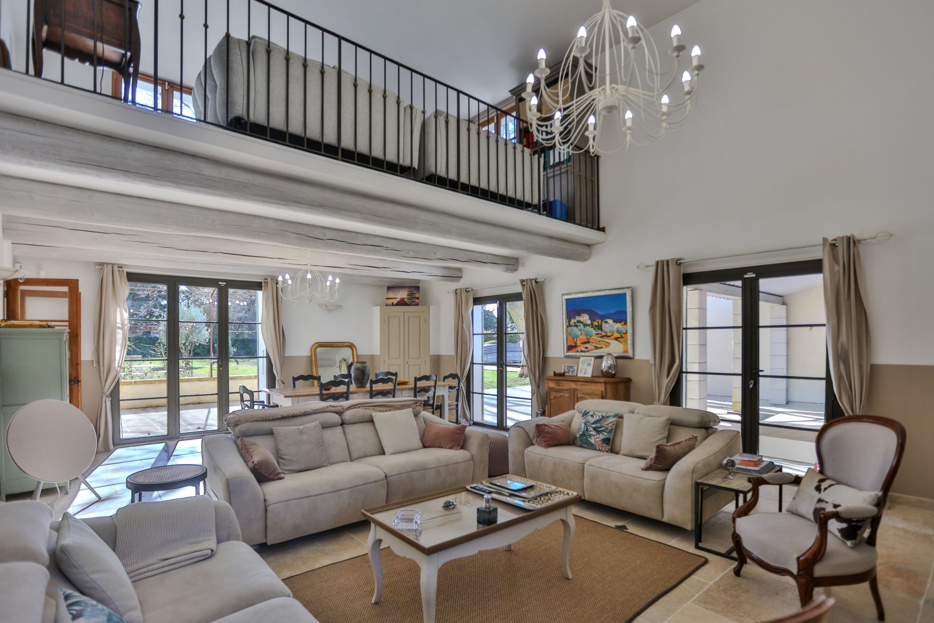 luxury house 9 Rooms for sale on PERNES LES FONTAINES (84210)