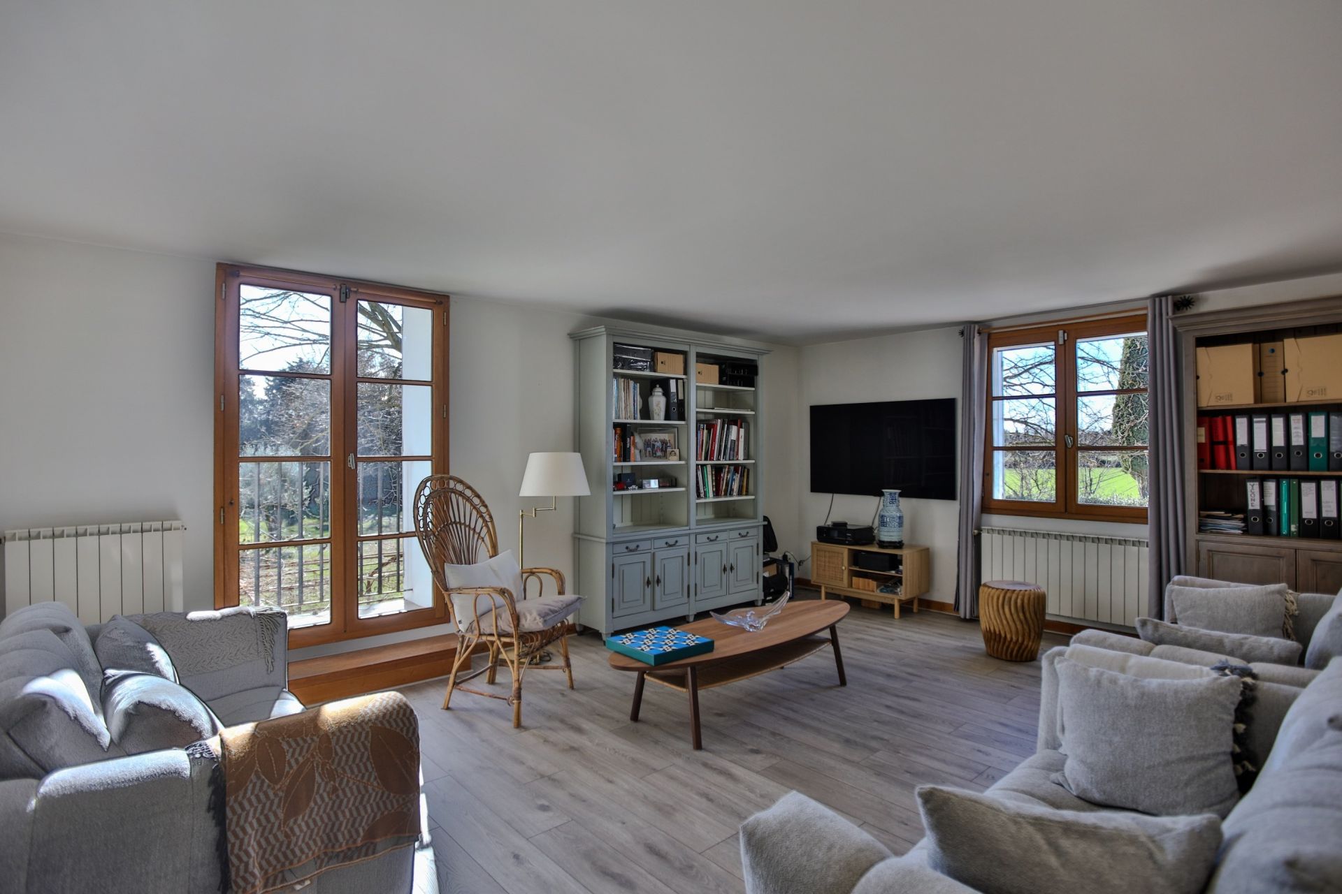 luxury house 9 Rooms for sale on PERNES LES FONTAINES (84210)