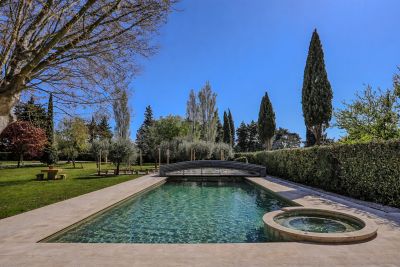 Sale Luxury house Pernes-les-Fontaines 9&nbsp;Rooms 300&nbsp;m²