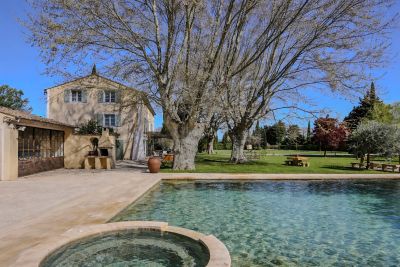 Sale Luxury house Pernes-les-Fontaines 9&nbsp;Rooms 300&nbsp;m²