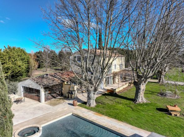 Vente Maison de luxe Pernes-les-Fontaines 9&nbsp;Pièces 300&nbsp;m²