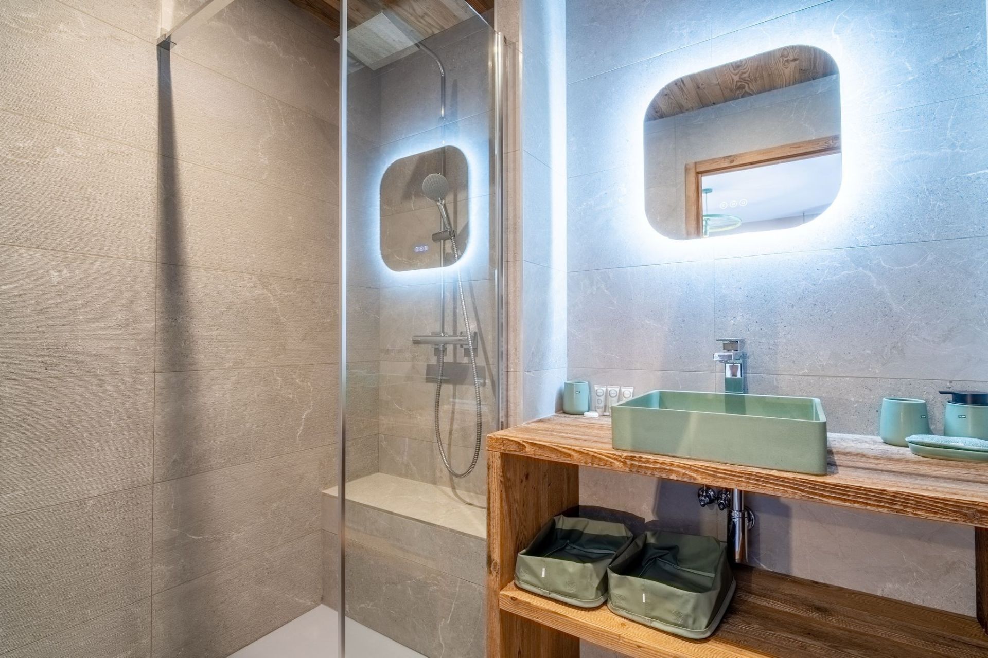 chalet de luxe 6 Pièces en location saisonnière sur LES DEUX ALPES (38860)